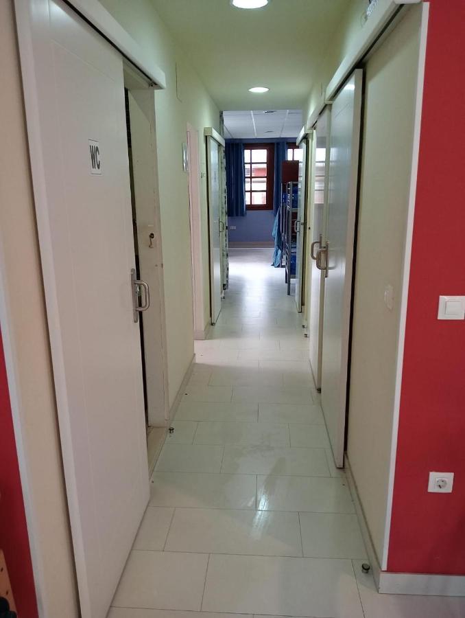 Albergue De Peregrinos Villa De لواركا المظهر الخارجي الصورة